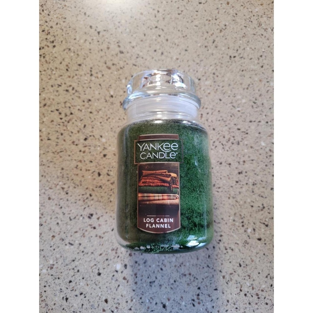 Yankee Candle Log Cabin Flannel Large 22oz Jar Candle Home Fragrance NEW